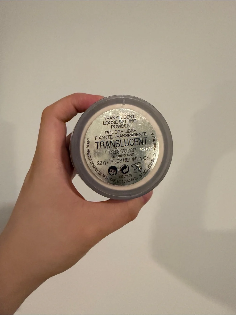 laura mercier finishing powder